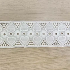 Broderie Band Hearts - Wit - 55mm