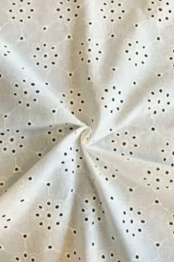 Broderie Katoen - Fine Summer Flowers - Off White