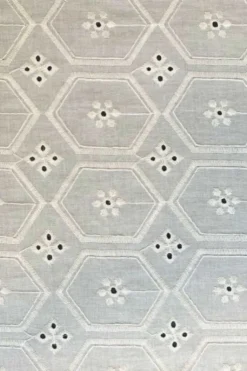 Broderie Katoen - Flowers in Diamond - Off White