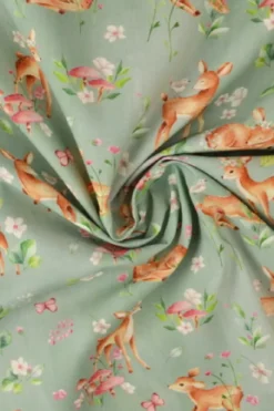 Katoen - Baby Deer in Nature on Vintage Green